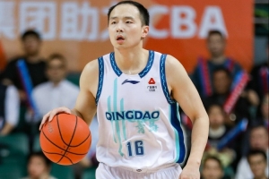 你也战旧主!王奕博半场出战18分钟 7中4拿到9分2板8助