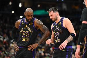 KG：詹姆斯离开湖人因他和东契奇都需要球权 他和雷迪克关系不佳