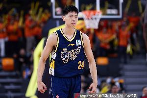 扶大厦之将倾！崔永熙末节独得13分 全场三分3中3拿16分2板1助1断