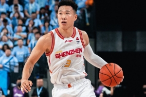 媒体人：当打之年MVP贺希宁直言篮球变得无趣 球队技战术问题很大