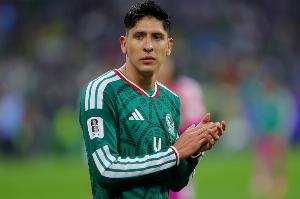 墨媒：西汉姆中场阿尔瓦雷斯被控伪造疫苗证明获利，并参加世界杯