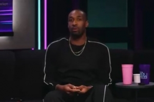 阿里纳斯：别拿杰伦·布朗上赛季的表现来苛求塔图姆