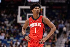 阿门制胜封盖！解说：当今NBA运动能力第一名是谁 火箭球迷大声点
