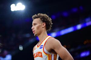 戴森·丹尼尔斯开季前两场都至少5次抢断 NBA本世纪第4人！