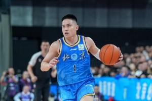 高效！陈盈骏13投10中&三分2中2砍下22分3板8助