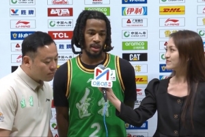 库珀：我来CBA第一年就随队夺冠 非常感谢杨导 我是他的球迷